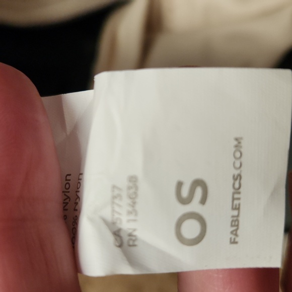 Fabletics Belt bag cream colored - Picture 12 of 12